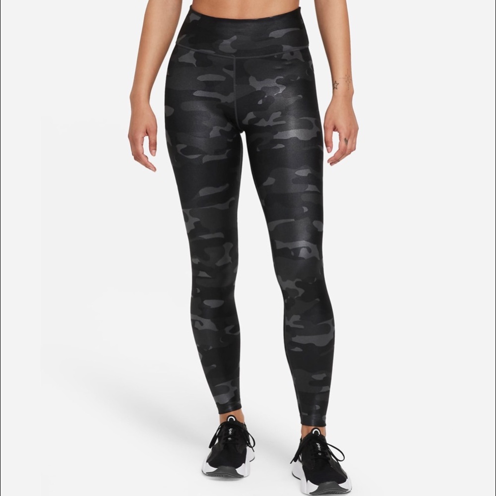 Nike One Dri Fit Camo Satin Silky Leggings Small